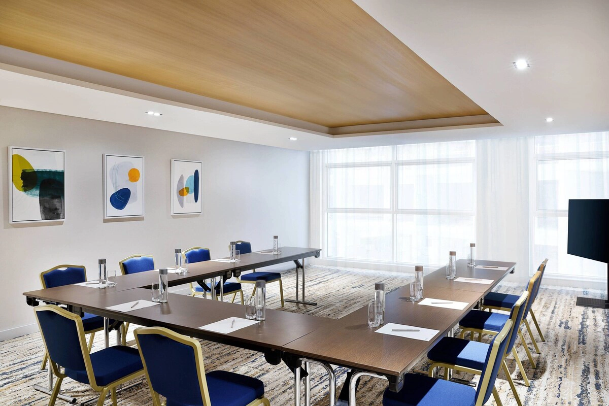 کنفرانس هتل رزیدنس این بای مریوت الجداف دبی